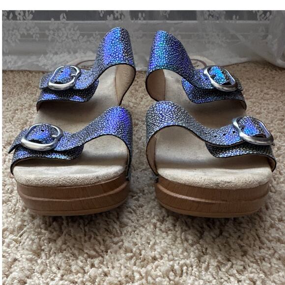 Dansko Women Size 39 Iridescent Teal Blue Metallic Leather Buckle Wedge Sandals - Picture 5 of 8
